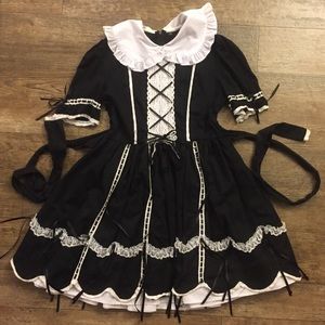 Vintage black and white dress